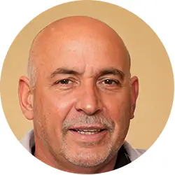 - Alen Megan, de Los Algelis, LA