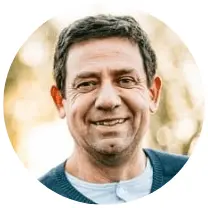 - Malone Johnson, da Califórnia, CA